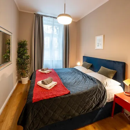 Apartahotel Downtown - Zborovska Praga