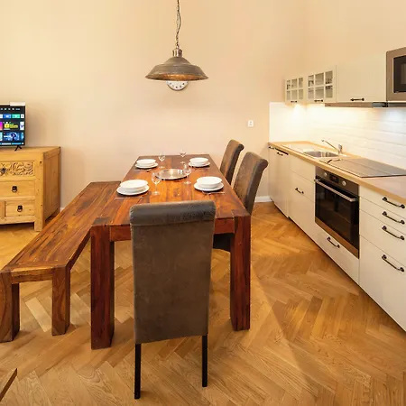 Downtown - Zborovska Apartahotel Praga
